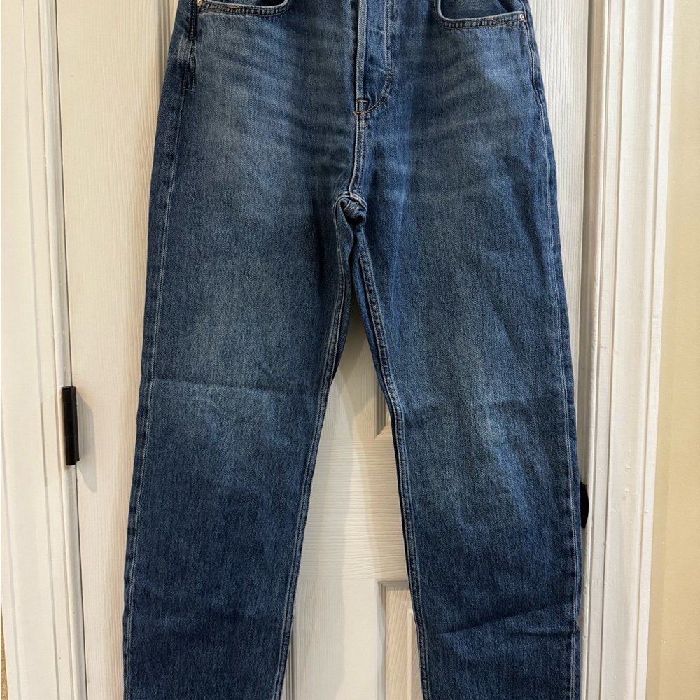 Zara Women’s Classic Indigo Boyfriend Jeans